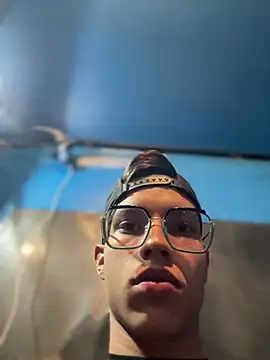 Webkamerová show Andres_boy252