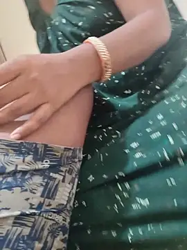 Webkamerová show Marathi_Priyanka_Kunal