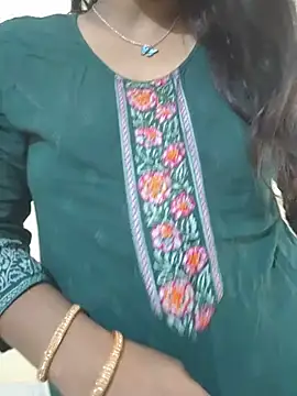 Marathi_Priyanka_Kunal élő XXX-chatje