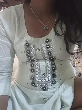 Marathi_Priyanka_Kunal Live XXX-chat