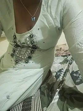 Pokazy przed kamerką – Marathi_Priyanka_Kunal