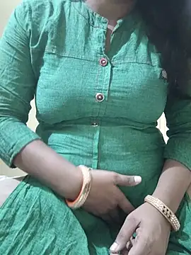 Marathi_Priyanka_Kunal Adlı Modelin Canlı XXX Sohbeti