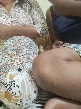 Webkamerová show Marathi_Priyanka_Kunal