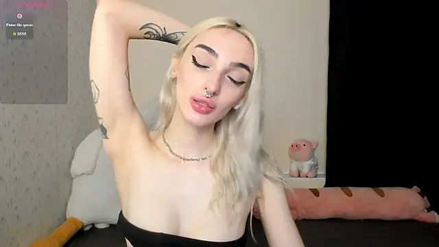 Chat +18 de succubantra ao vivo