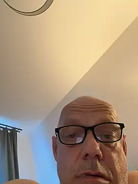 Webkamerová show Jaropol