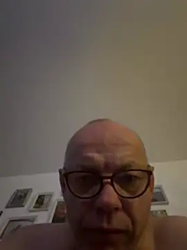 Webkamerová show Jaropol