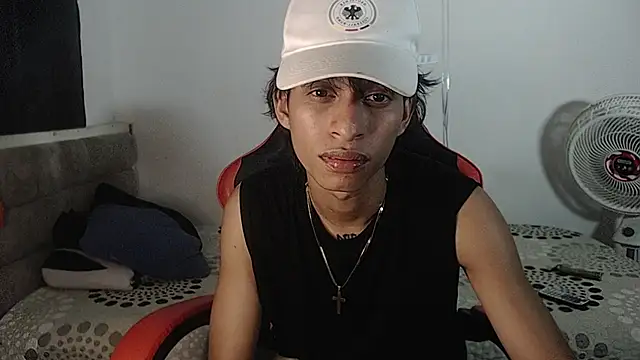 sung_yol Adlı Modelin Web Kamerası Şovu