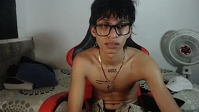 Pertunjukan Kamera Web sung_yol