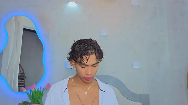 AlanCutee Webcam-Show