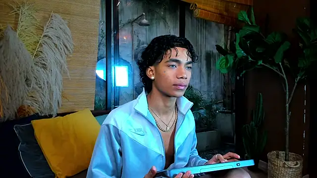 AlanCutee Webcam-Show