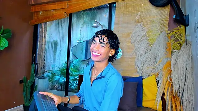 AlanCutee Webcam-Show