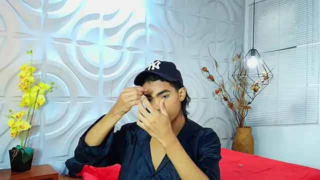 AlanCutee Webcam-Show