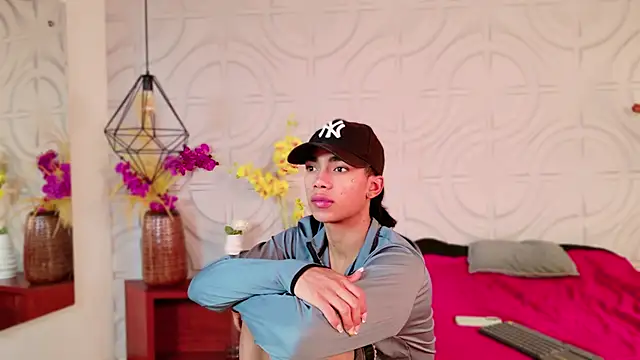 AlanCutee Adlı Modelin Web Kamerası Şovu