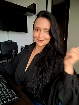 Esmeralda333 Live XXX-chat