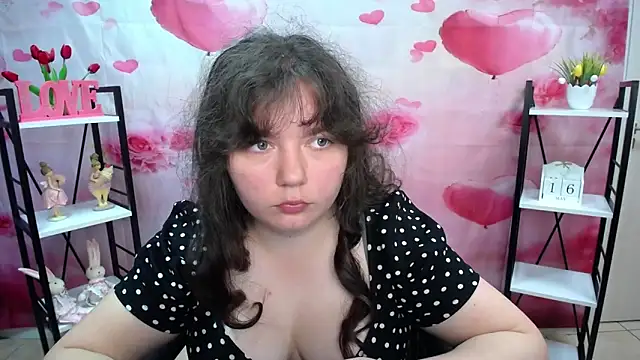 NeonilaLisova Chat XXX in diretta