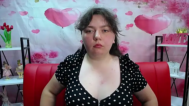 NeonilaLisova XXX чат на живо