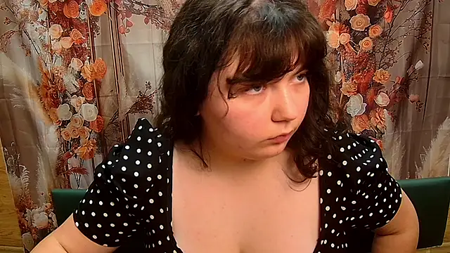 NeonilaLisova Chat XXX in diretta