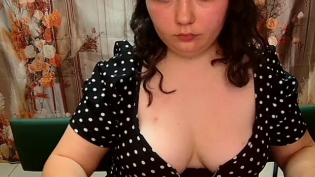Chat XXX ao vivo de NeonilaLisova