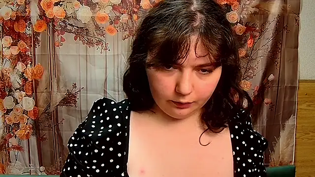 XXX chat uživo modela NeonilaLisova