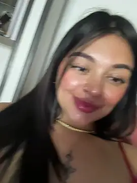 Онлайн чат XXX Saray_charmante