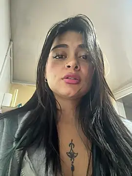 Chat XXX ao vivo de Saray_charmante