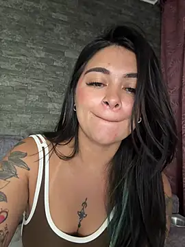 Chat +18 de Saray_charmante ao vivo
