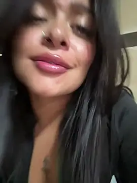 Saray_charmante's Live XXX Chat