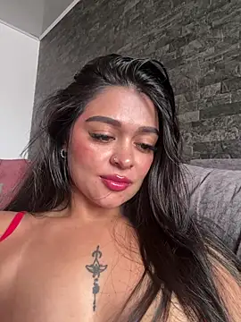 Saray_charmante's Live XXX Chat
