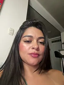 Saray_charmante Live XXX-Chat