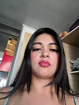 Saray_charmante Adlı Modelin Canlı XXX Sohbeti