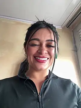 Saray_charmante live-chat rom