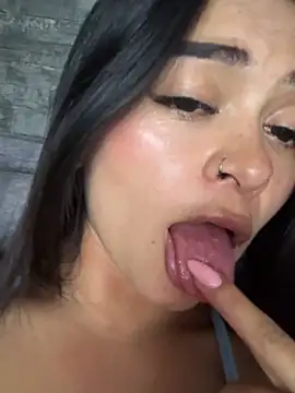 Show webcam de Saray_charmante