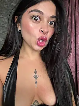 Show Webcam de Saray_charmante