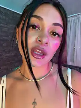 Saray_charmante's Webcam Show