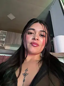  צ'אט XXX בשידור חי של Saray_charmante