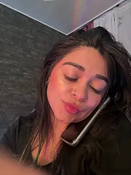 Chat XXX en directo de Saray_charmante