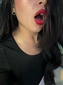 Saray_charmante 现场XXX聊天