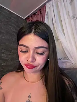 Saray_charmante – Live XXX-chat