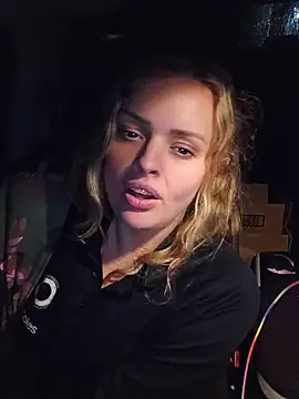 Bridgette03 Adlı Modelin Web Kamerası Şovu