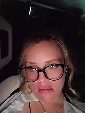 Bridgette03's Webcam Show