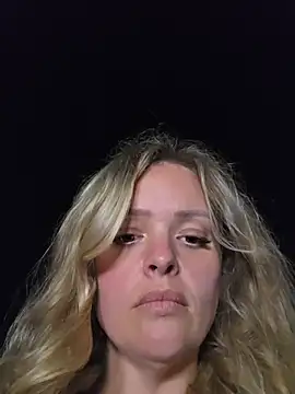 Show modela Bridgette03 na web-kameri