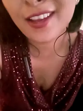 Queen_Kushi4's Live XXX Chat