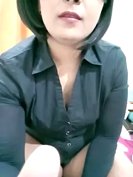 Queen_Kushi4's Live XXX Chat