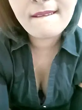 Živý XXX chat Queen_Kushi4