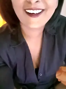 Queen_Kushi4 라이브 XXX 채팅