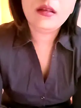Queen_Kushi4n Live XXX chat