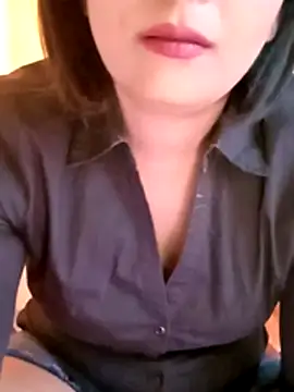 Queen_Kushi4 Adlı Modelin Canlı XXX Sohbeti