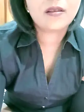 Queen_Kushi4 live XXX chat