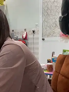 __BabyShowPublic__のライブチャットルーム