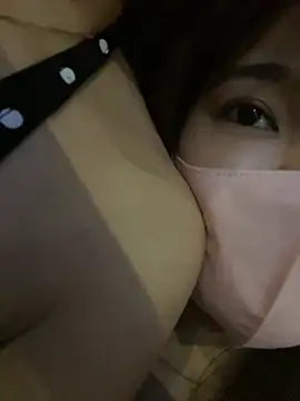 _AnneMia_ Pertunjukan Webcam